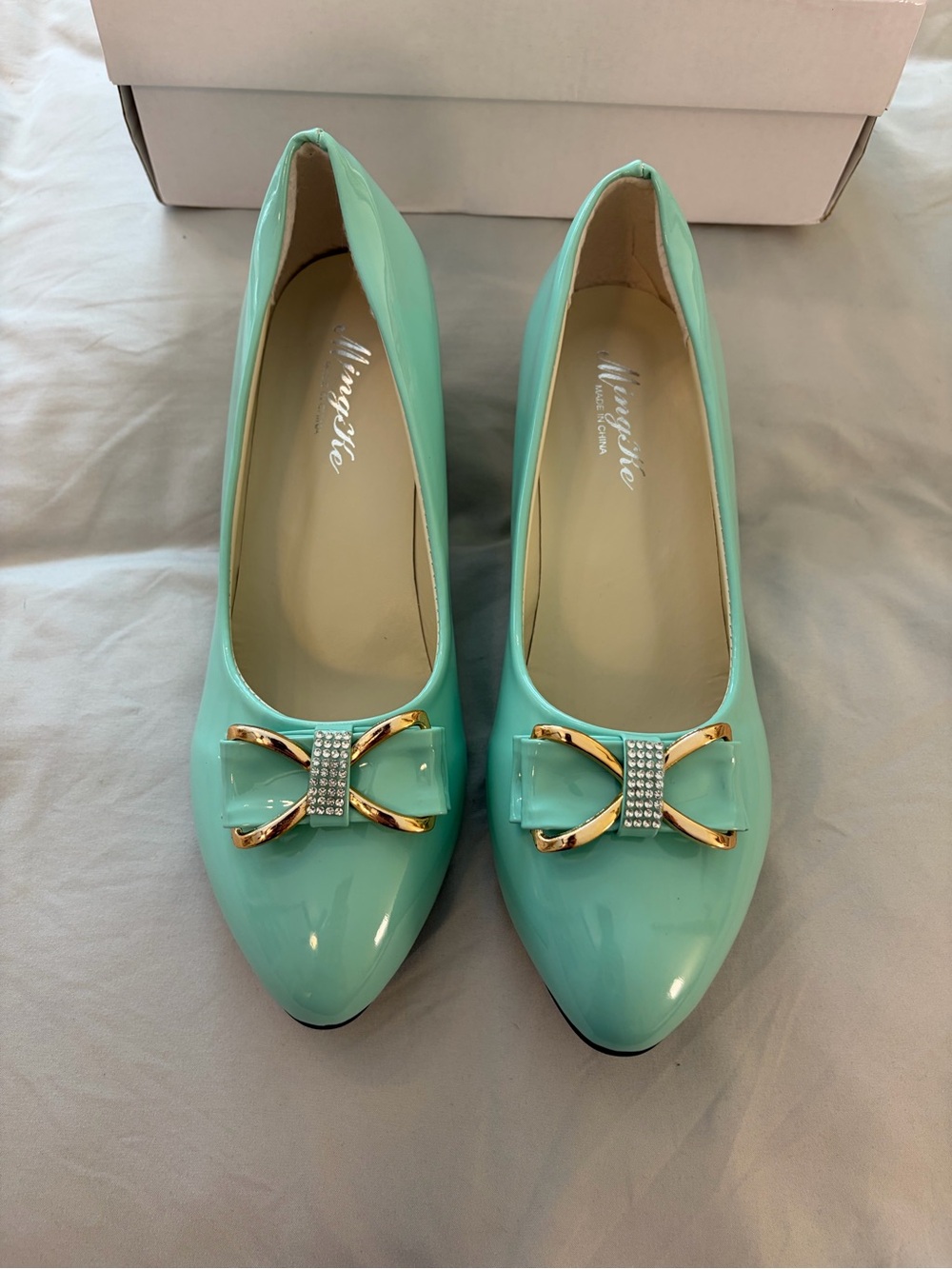 Mint Green Patent Pumps Rhinestone Bow EU 40 New in Box